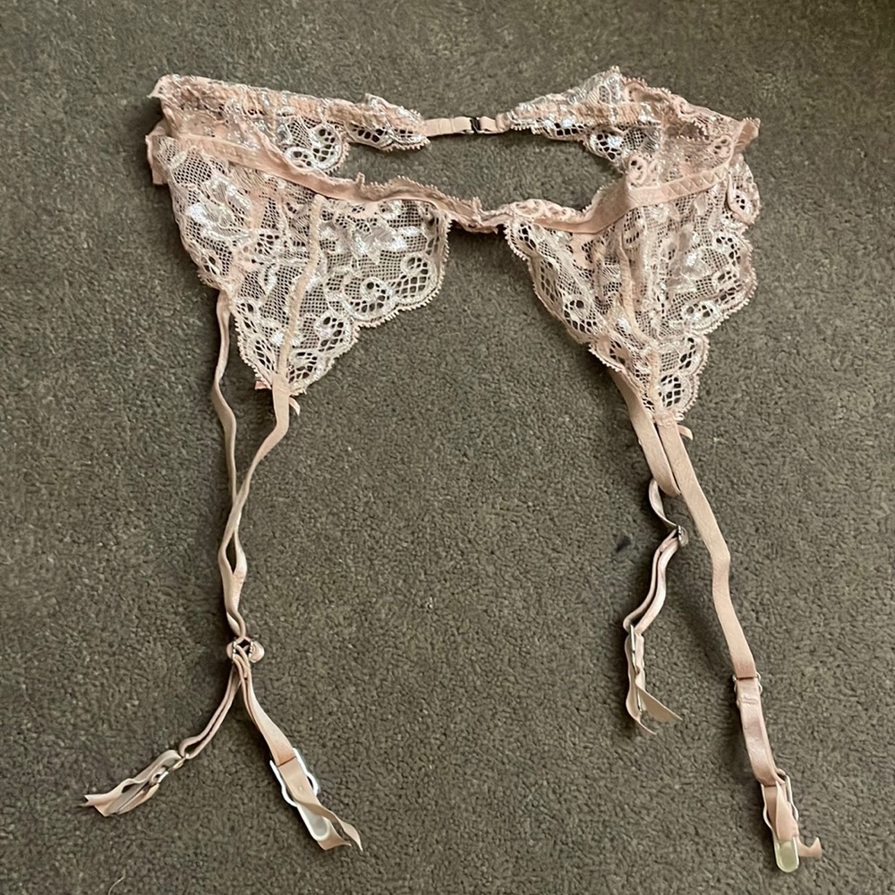 Victoria’s Secret champagne garter belt